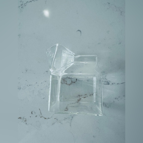 Mini Glass Milk Carton Cup - Picture 4 of 7